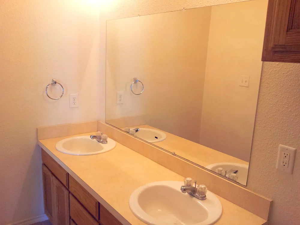 208 Val Verde Circle #A Keene, TX 76059
