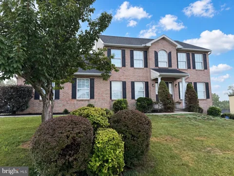 184 POND VIEW DRIVE