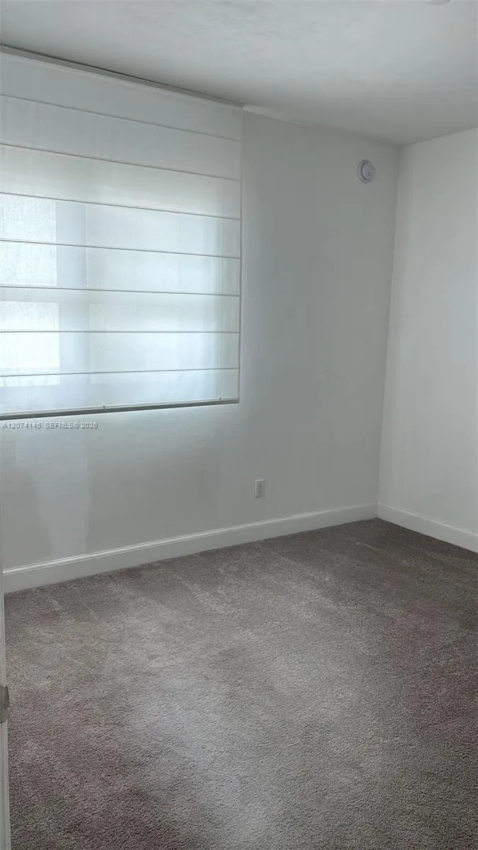 14951 Royal Oaks Ln #702 North Miami, FL 33181