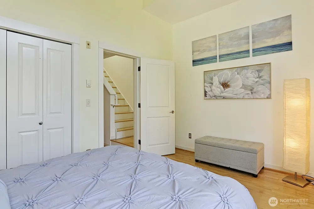 2502 50th Street #103 Seattle, WA 98103