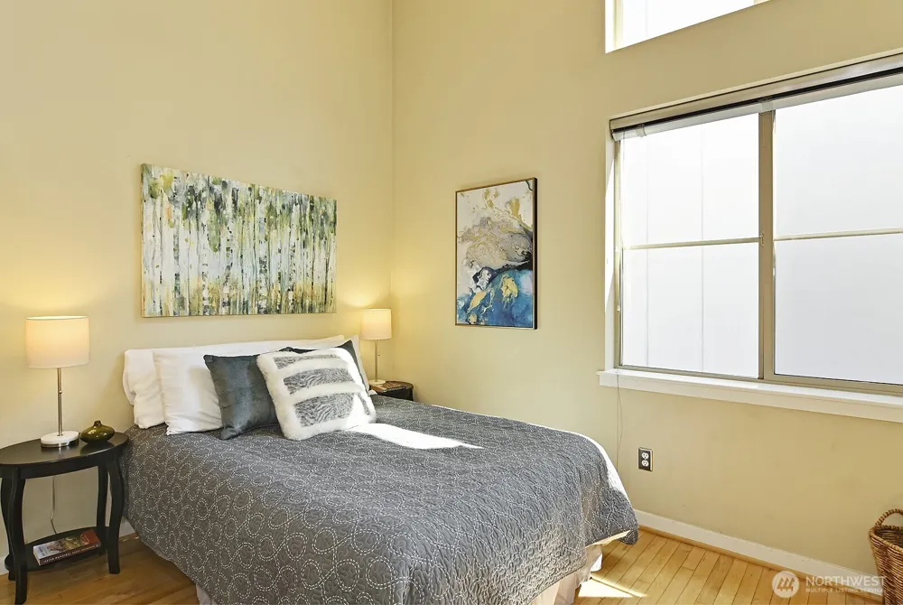 2502 50th Street #103 Seattle, WA 98103