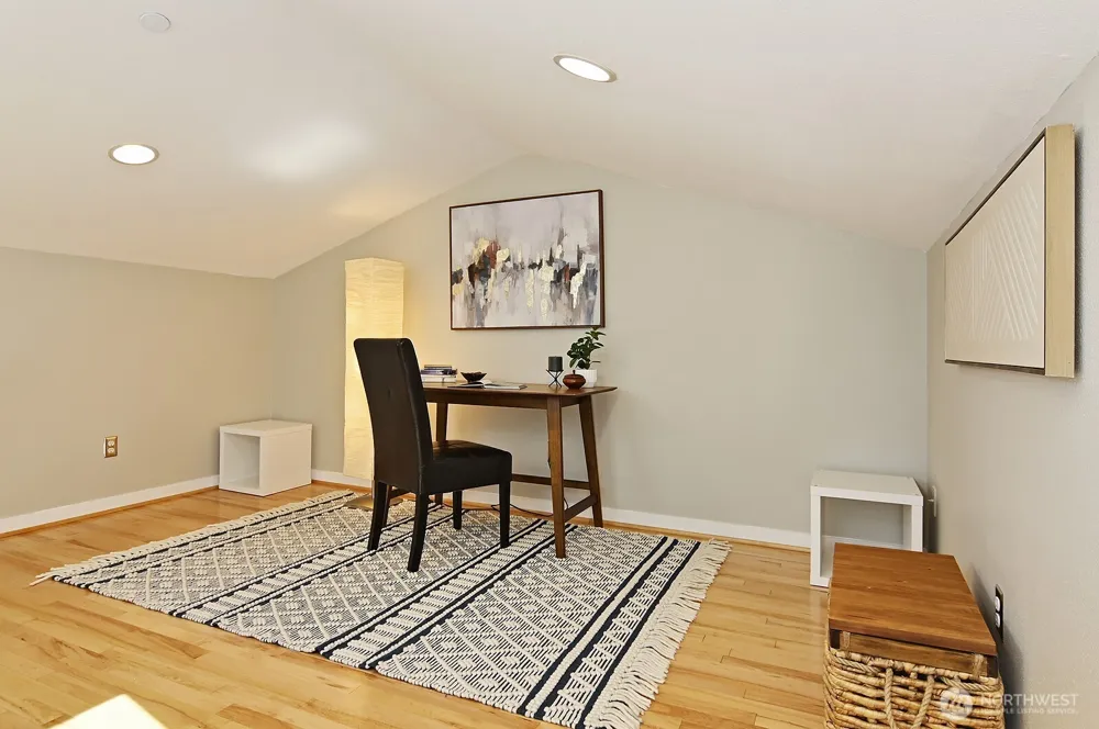 2502 50th Street #103 Seattle, WA 98103
