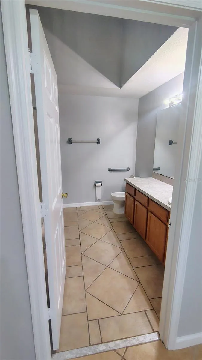 1900 WIREGRAS COURT Orlando, FL 32826