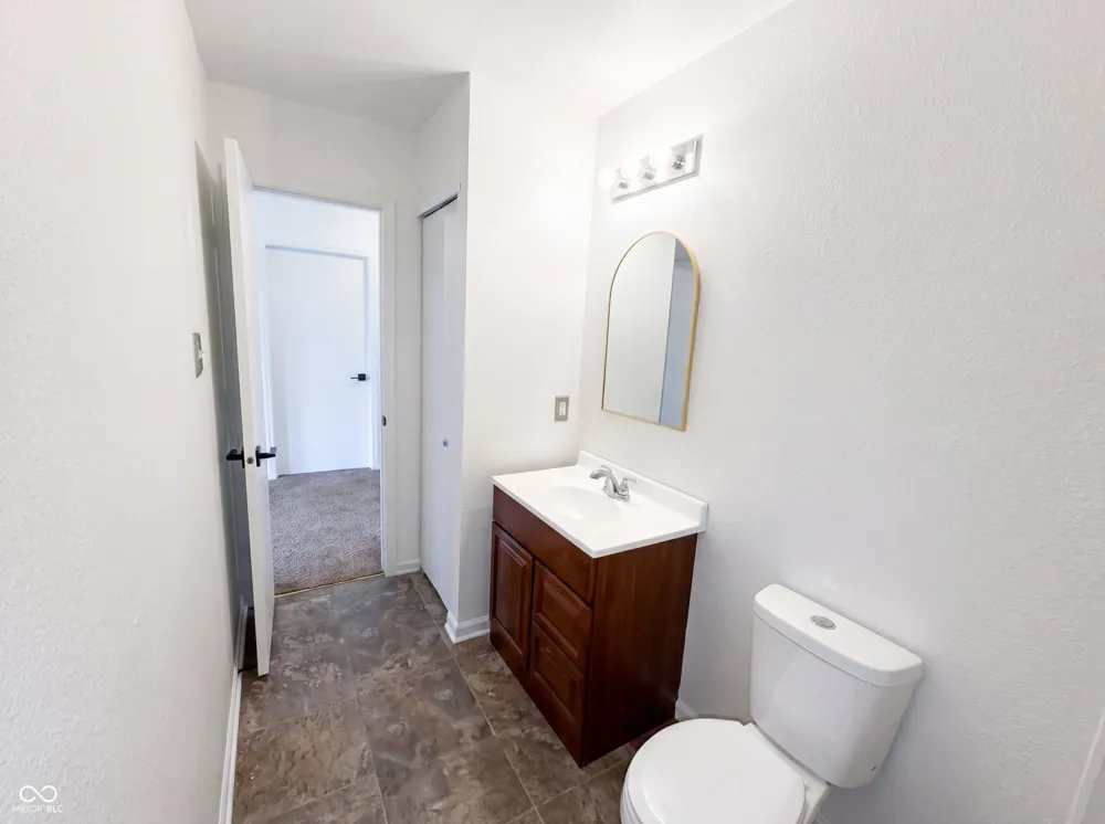 949 Colonial Way Franklin, IN 46131