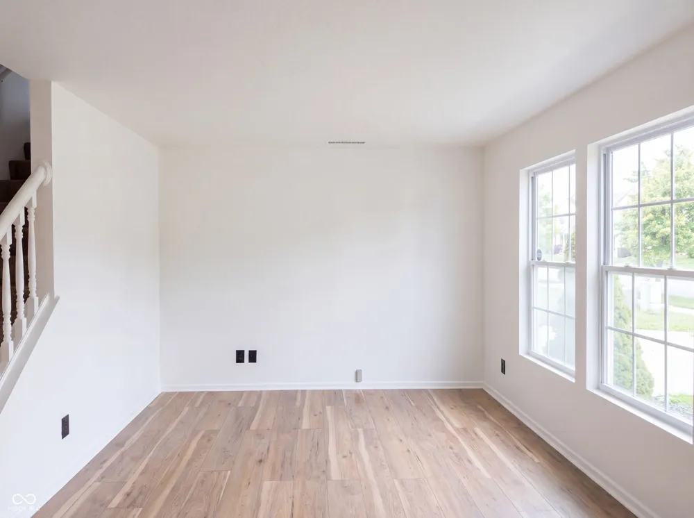949 Colonial Way Franklin, IN 46131