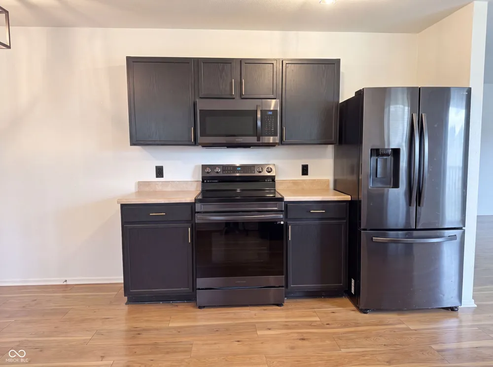 949 Colonial Way Franklin, IN 46131