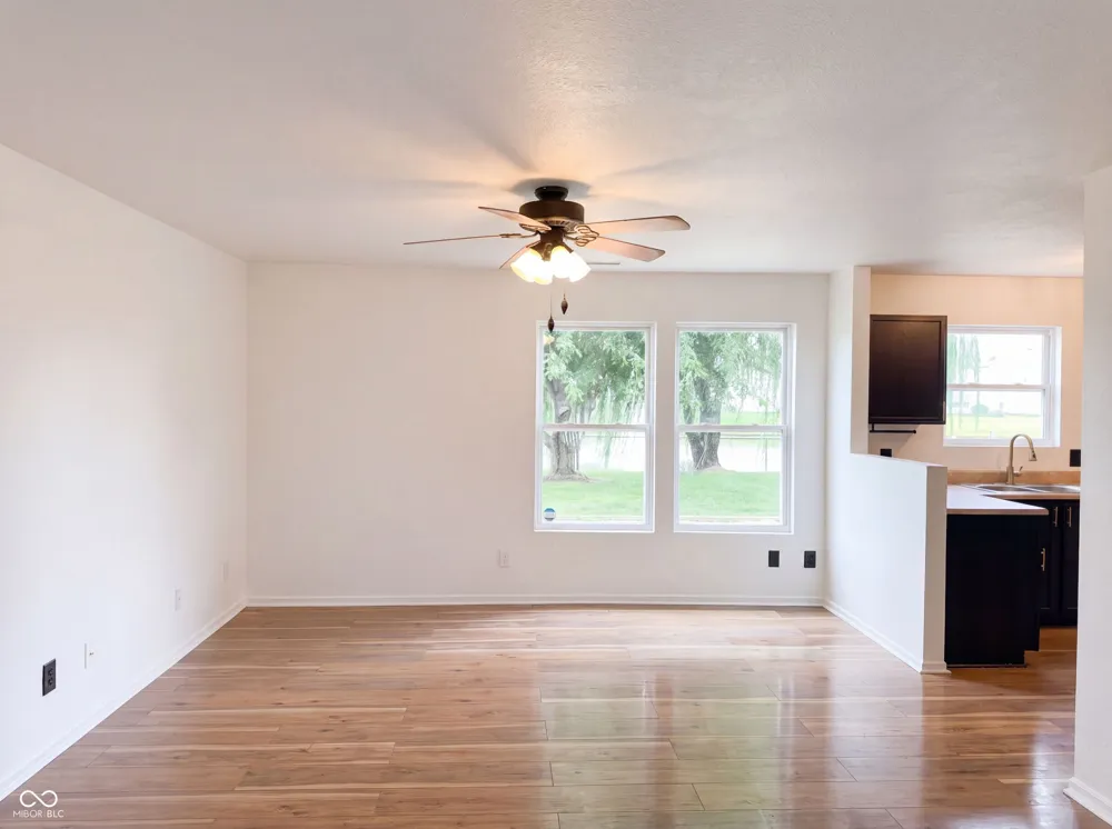 949 Colonial Way Franklin, IN 46131