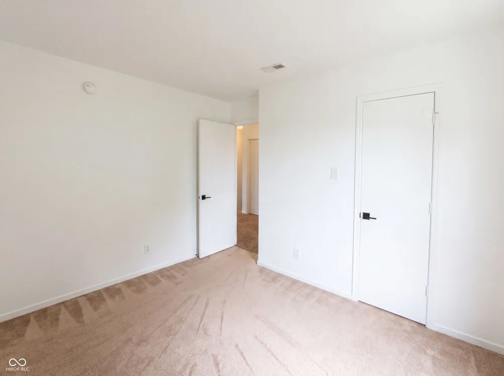 949 Colonial Way Franklin, IN 46131