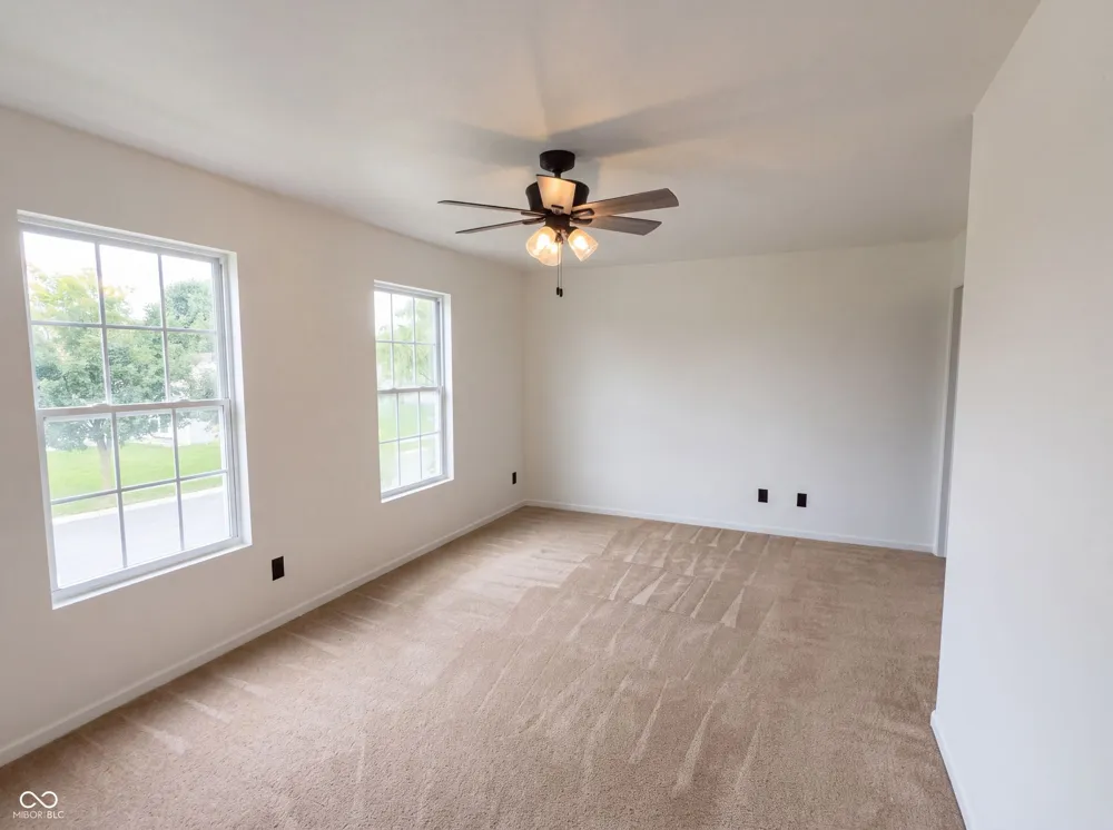 949 Colonial Way Franklin, IN 46131