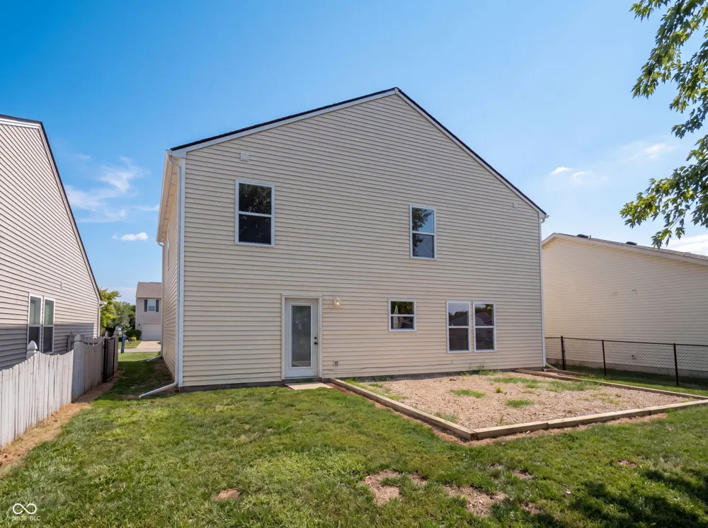949 Colonial Way Franklin, IN 46131