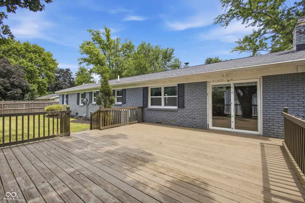 113 Waterman Drive Noblesville, IN 46060