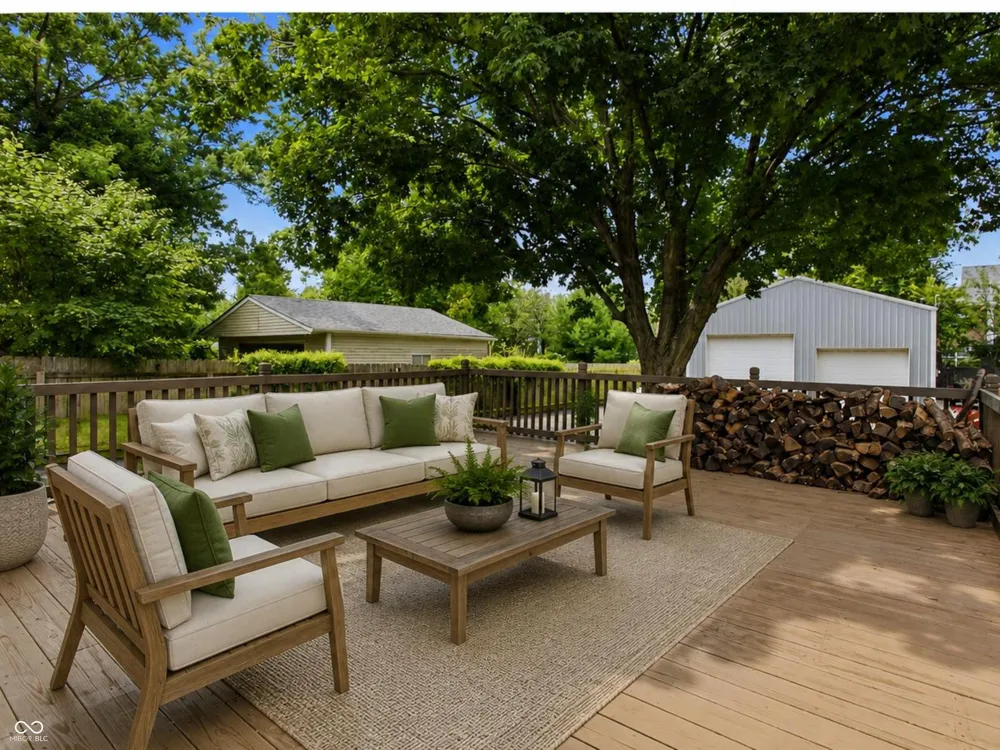 113 Waterman Drive Noblesville, IN 46060
