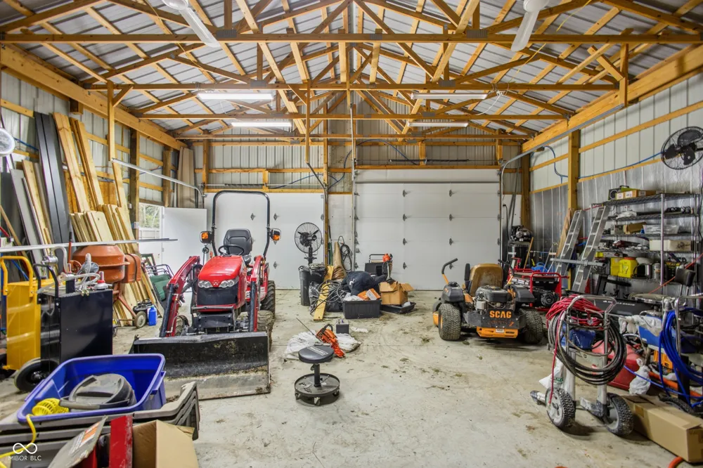 113 Waterman Drive Noblesville, IN 46060