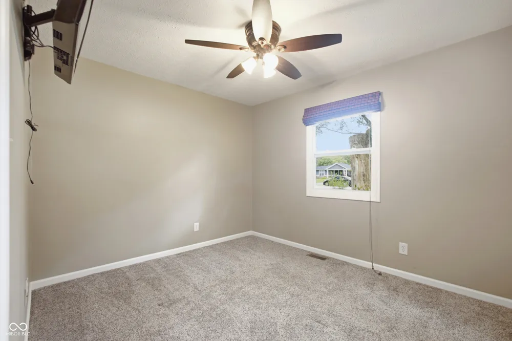113 Waterman Drive Noblesville, IN 46060