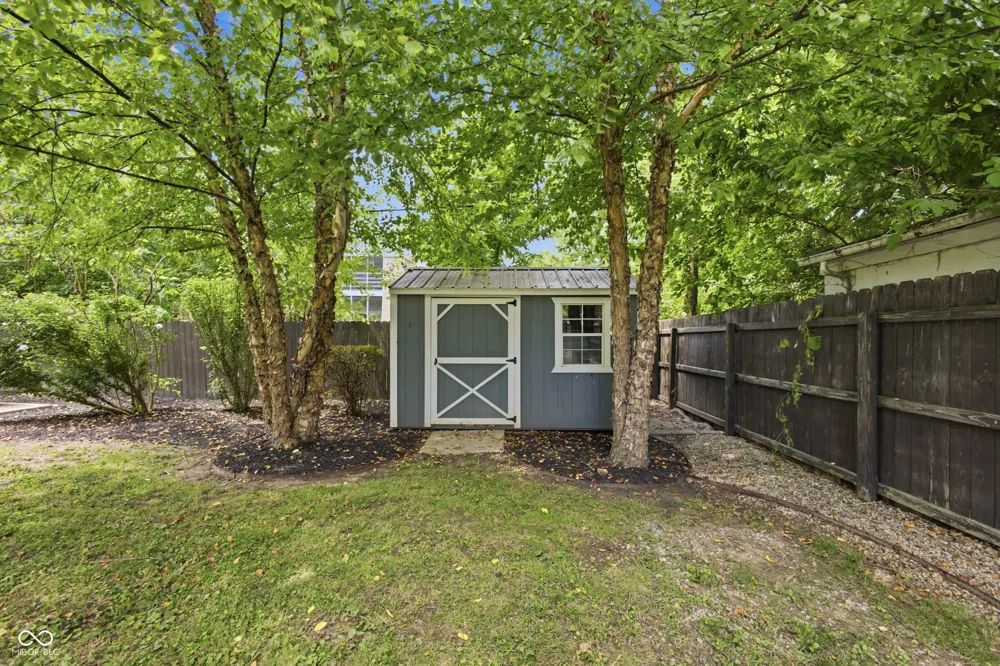 113 Waterman Drive Noblesville, IN 46060