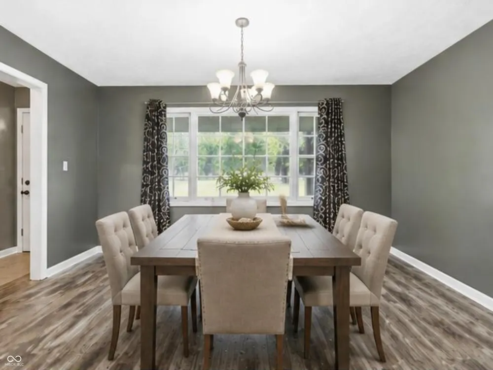 113 Waterman Drive Noblesville, IN 46060