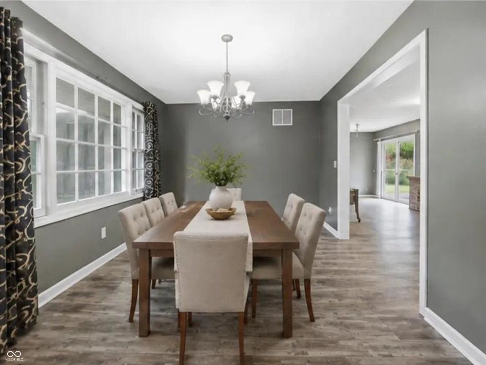113 Waterman Drive Noblesville, IN 46060