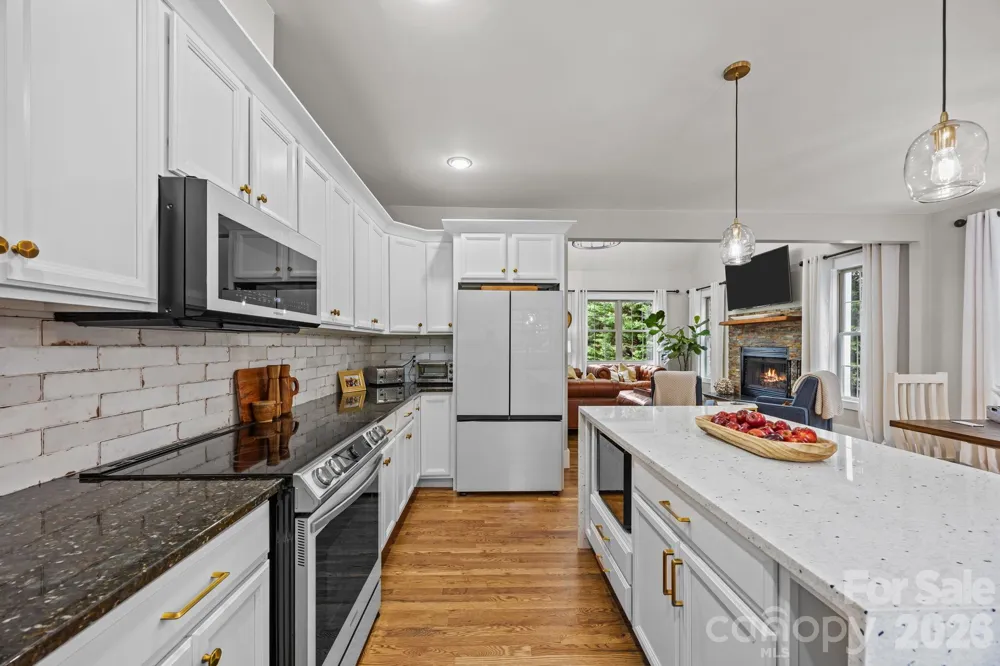 18 Oak Springs Drive Arden, NC 28704