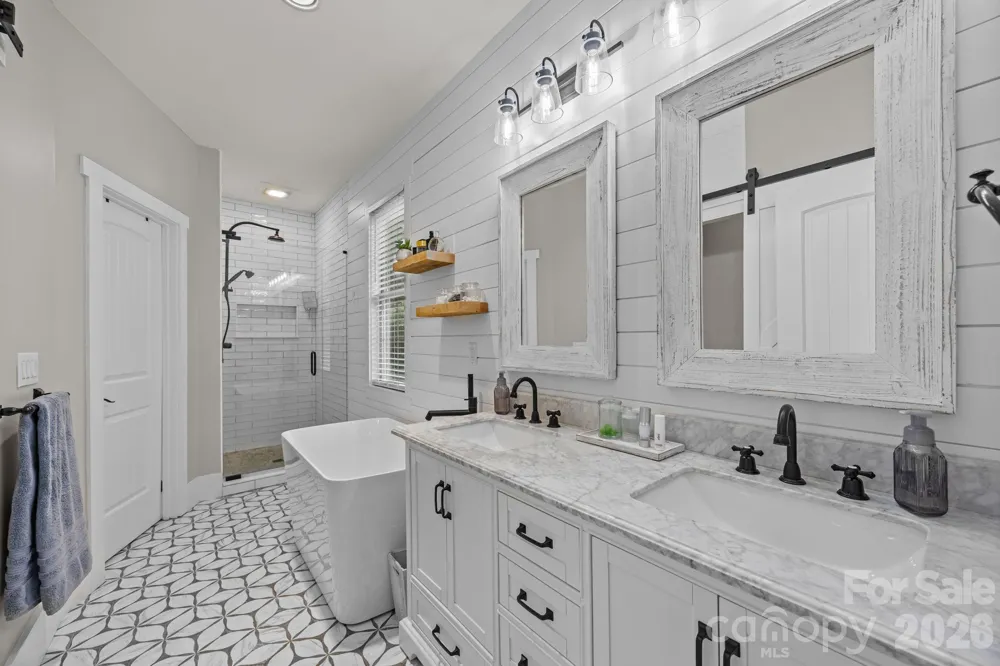 18 Oak Springs Drive Arden, NC 28704