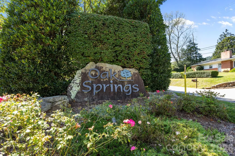 18 Oak Springs Drive Arden, NC 28704