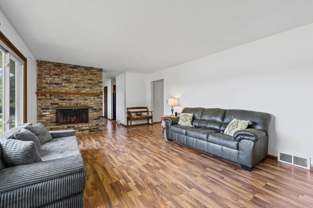 1319 30th Street SE Buffalo, MN 55313