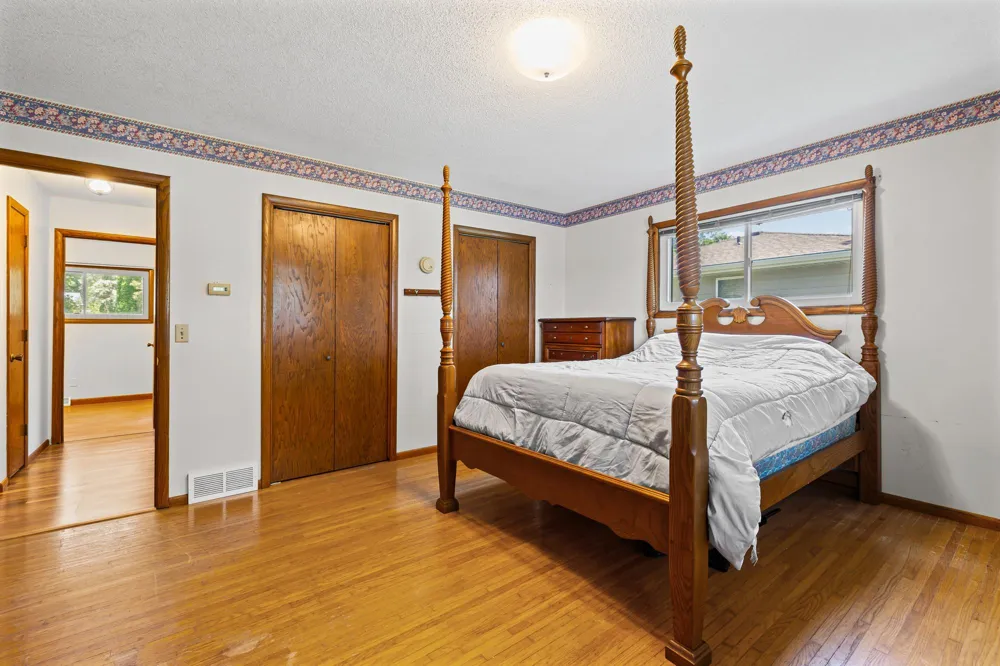 1319 30th Street SE Buffalo, MN 55313