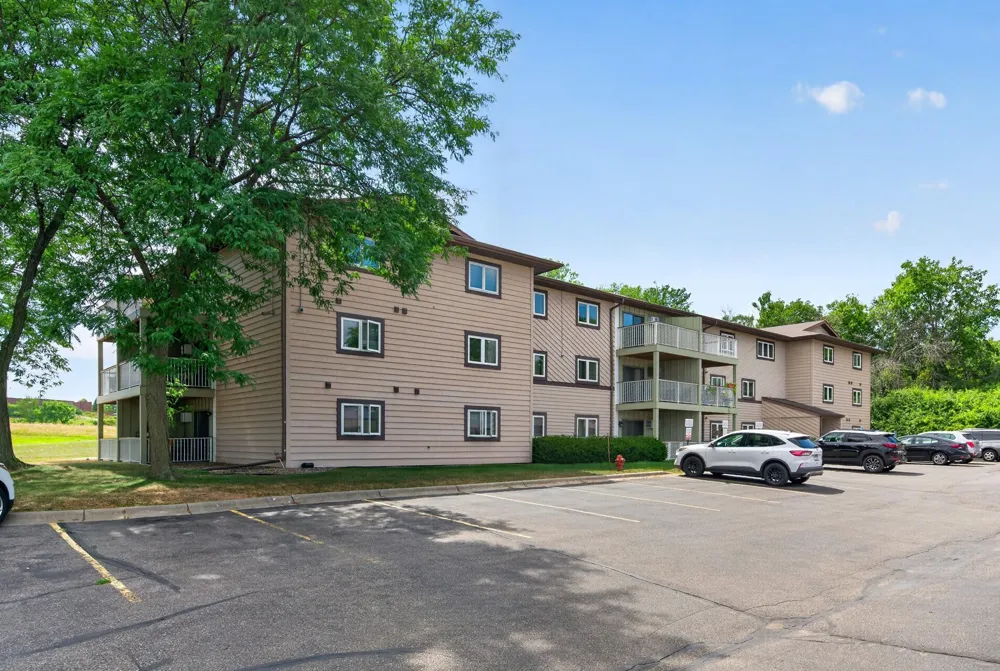 570 Whispering Lane #303 Hastings, MN 55033