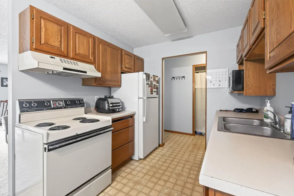 570 Whispering Lane #303 Hastings, MN 55033