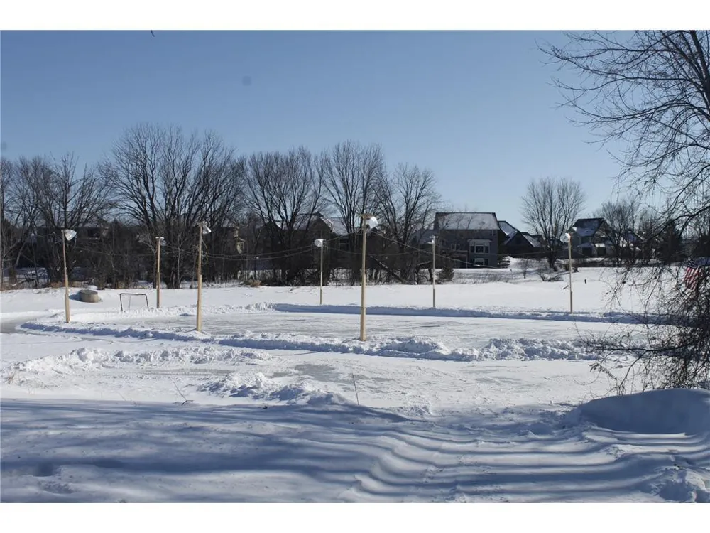 11499 Ashley Court Inver Grove Heights, MN 55077
