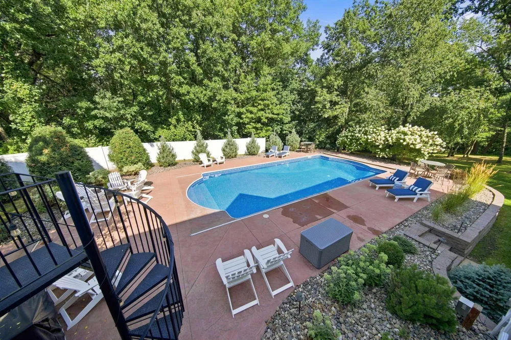 11499 Ashley Court Inver Grove Heights, MN 55077