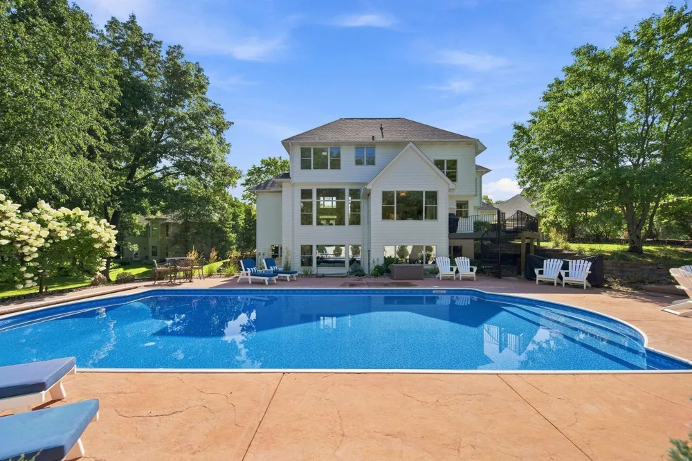 11499 Ashley Court Inver Grove Heights, MN 55077
