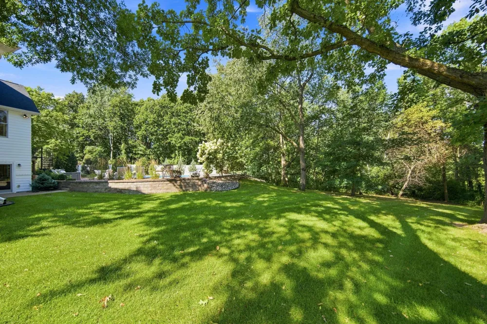 11499 Ashley Court Inver Grove Heights, MN 55077