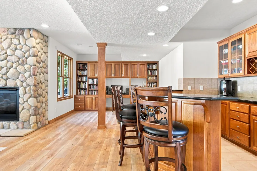 11499 Ashley Court Inver Grove Heights, MN 55077