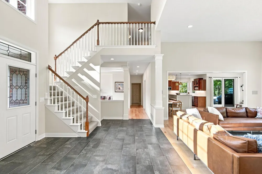 11499 Ashley Court Inver Grove Heights, MN 55077