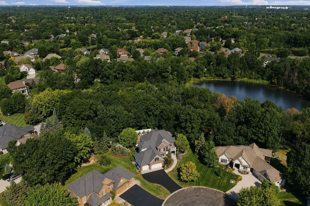 11499 Ashley Court Inver Grove Heights, MN 55077
