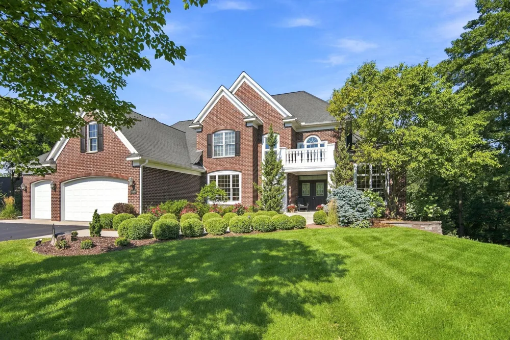 11499 Ashley Court Inver Grove Heights, MN 55077