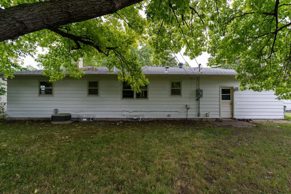 1715 19th Street S Moorhead, MN 56560