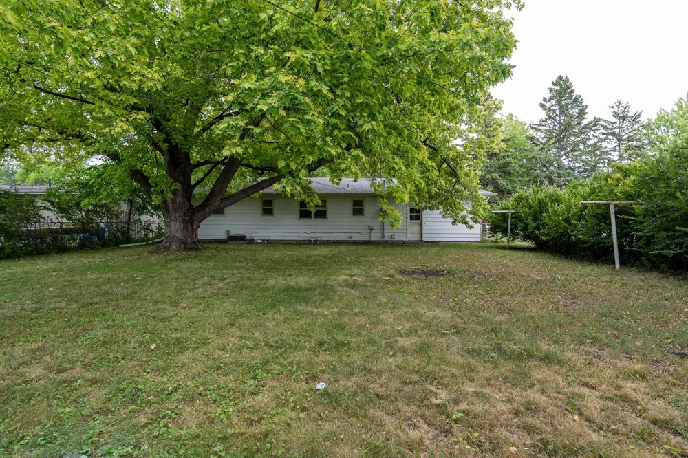 1715 19th Street S Moorhead, MN 56560