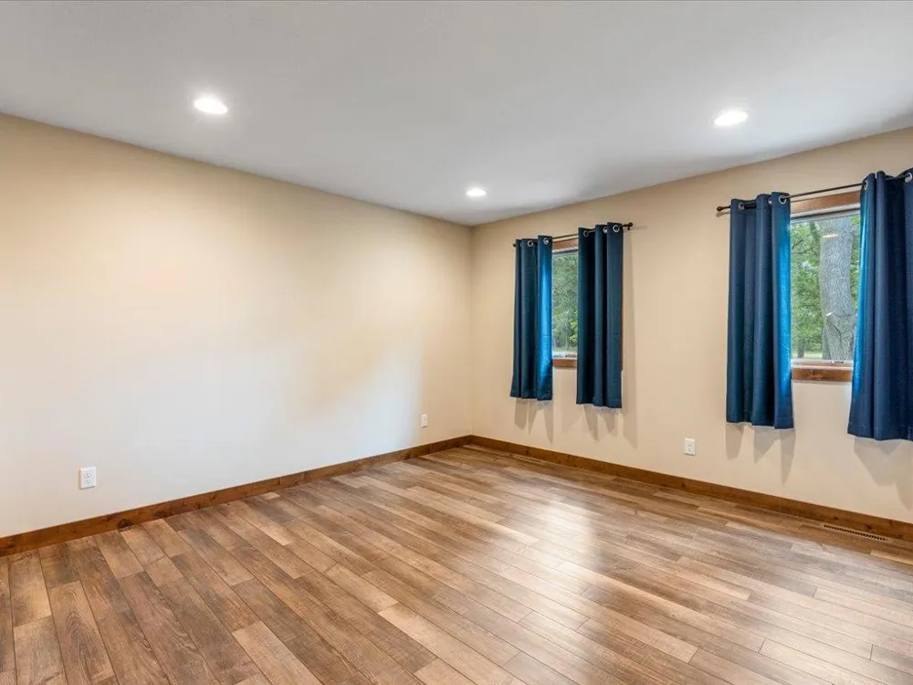 13607 Maplewood Drive Baxter, MN 56425