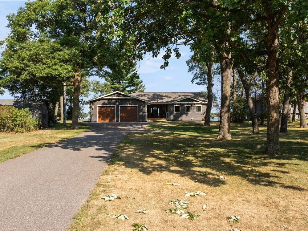 13607 Maplewood Drive Baxter, MN 56425