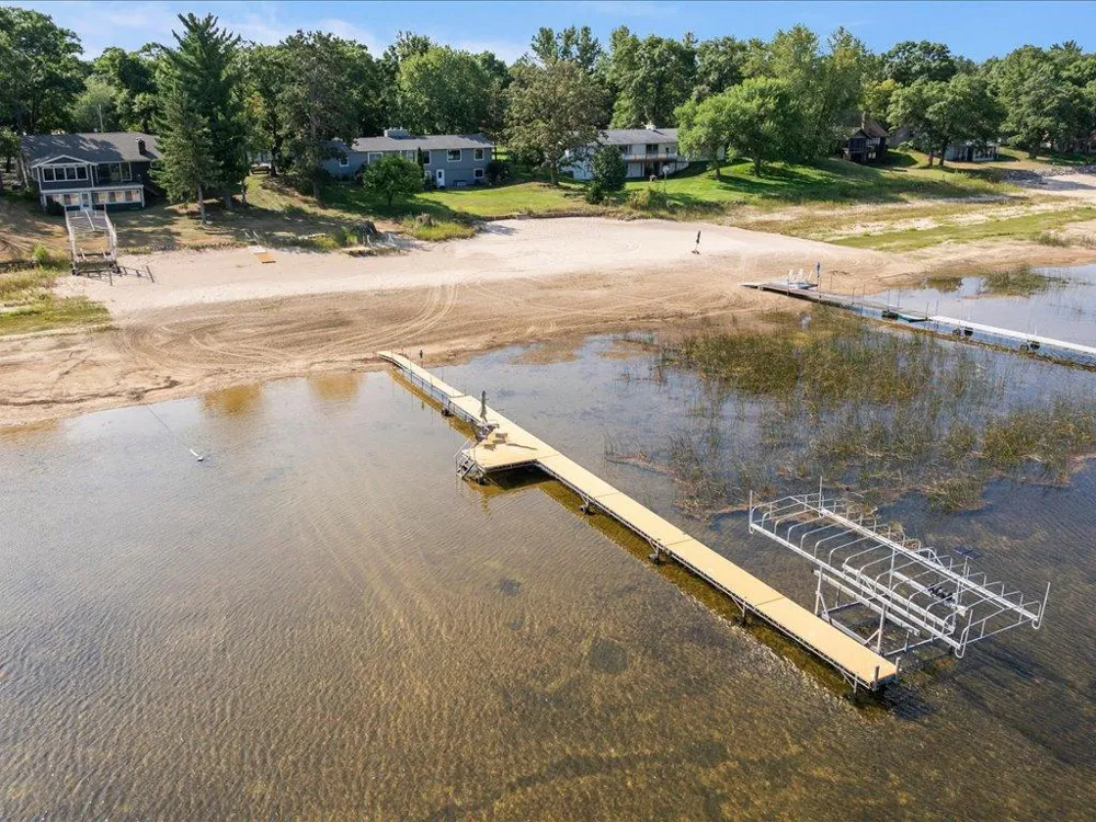 13607 Maplewood Drive Baxter, MN 56425