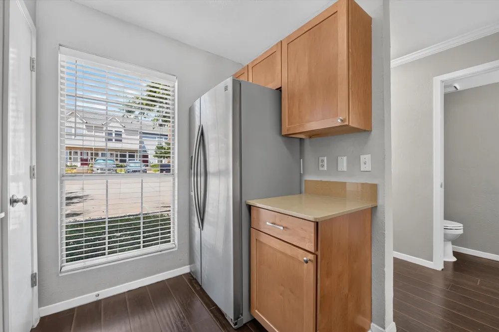 43 Abbey Road Euless, TX 76039