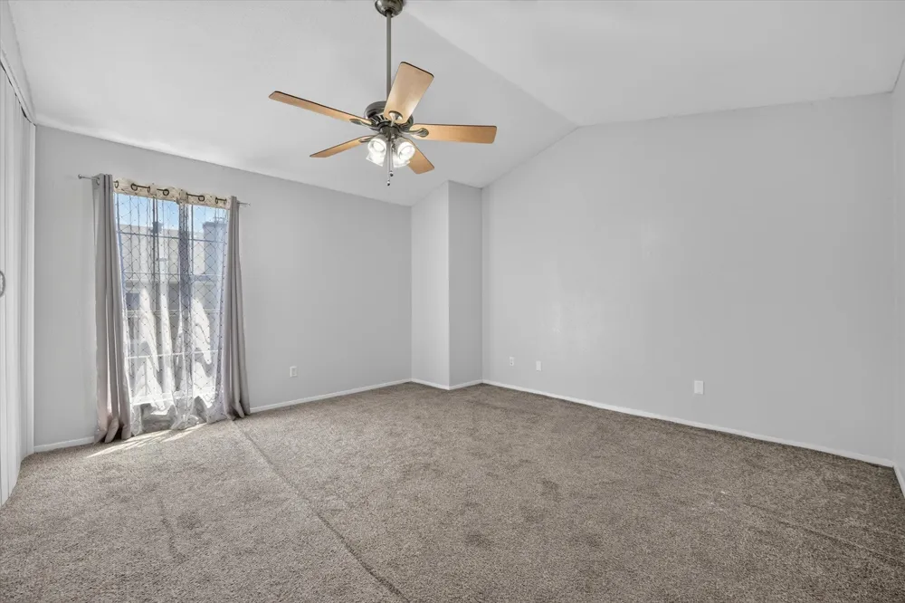 43 Abbey Road Euless, TX 76039