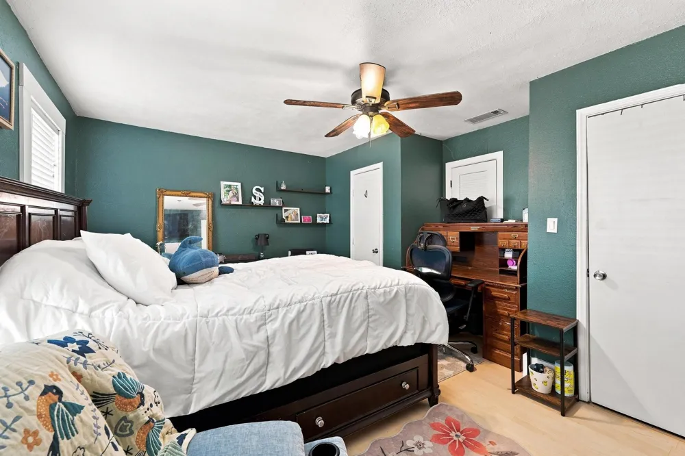 407 E Bois D Arc Street Leonard, TX 75452