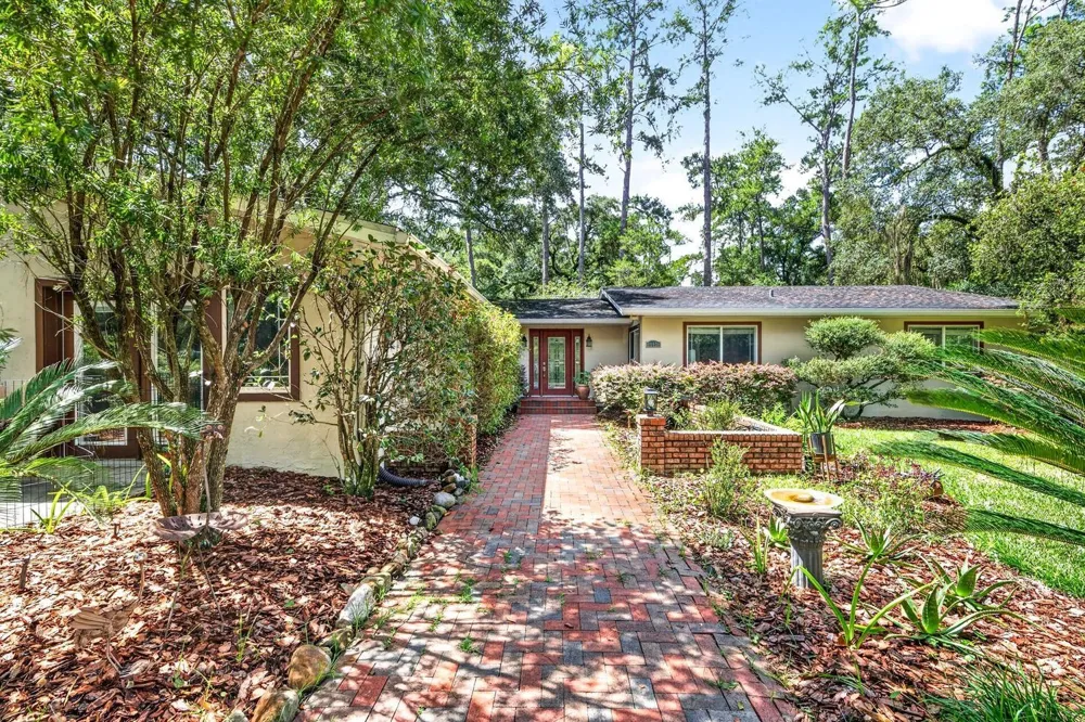 11101 NW 12TH PLACE Gainesville, FL 32606