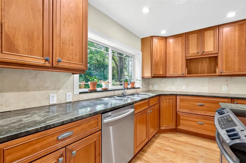 11101 NW 12TH PLACE Gainesville, FL 32606