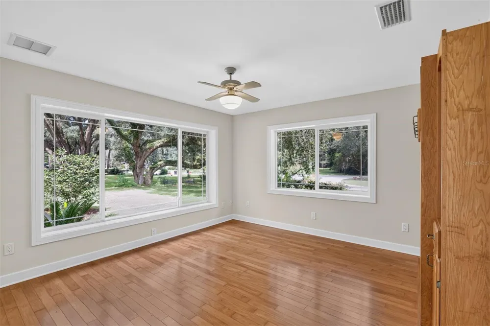 11101 NW 12TH PLACE Gainesville, FL 32606