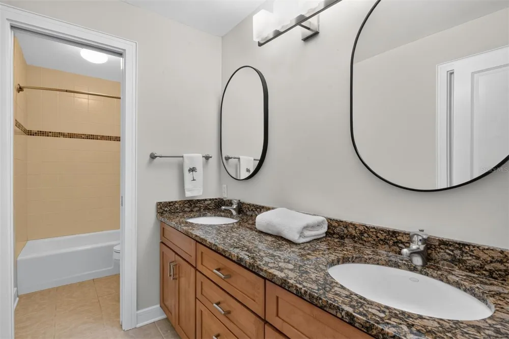 11101 NW 12TH PLACE Gainesville, FL 32606