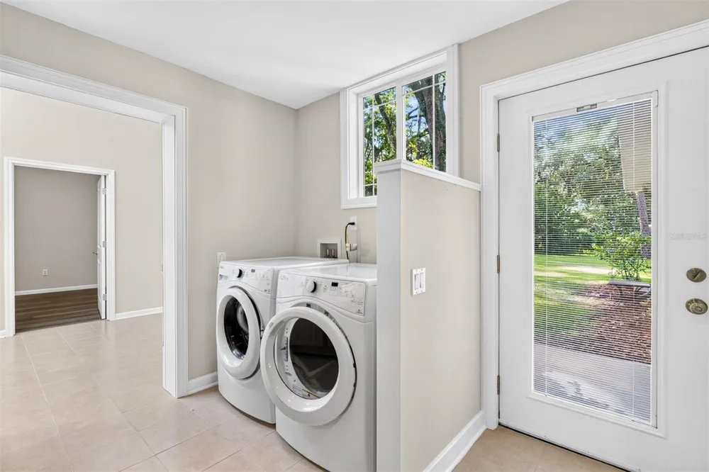 11101 NW 12TH PLACE Gainesville, FL 32606