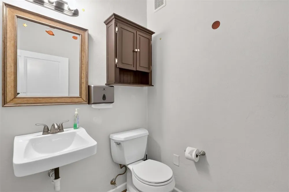 11101 NW 12TH PLACE Gainesville, FL 32606